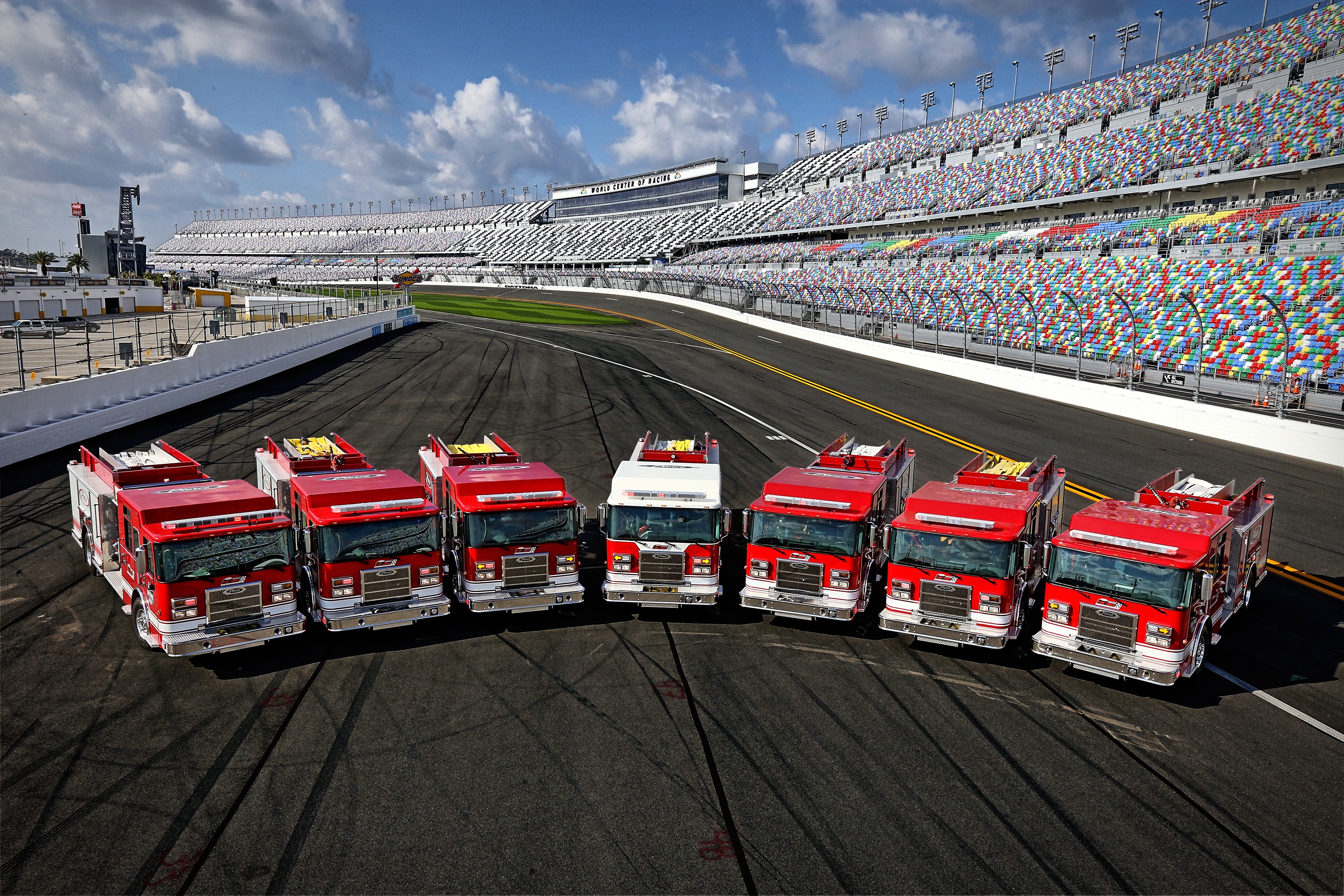 Daytona International Speedway: The Fire Brigade3600 x 2400